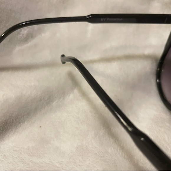 Black Sunglasses - Picture 4 of 4